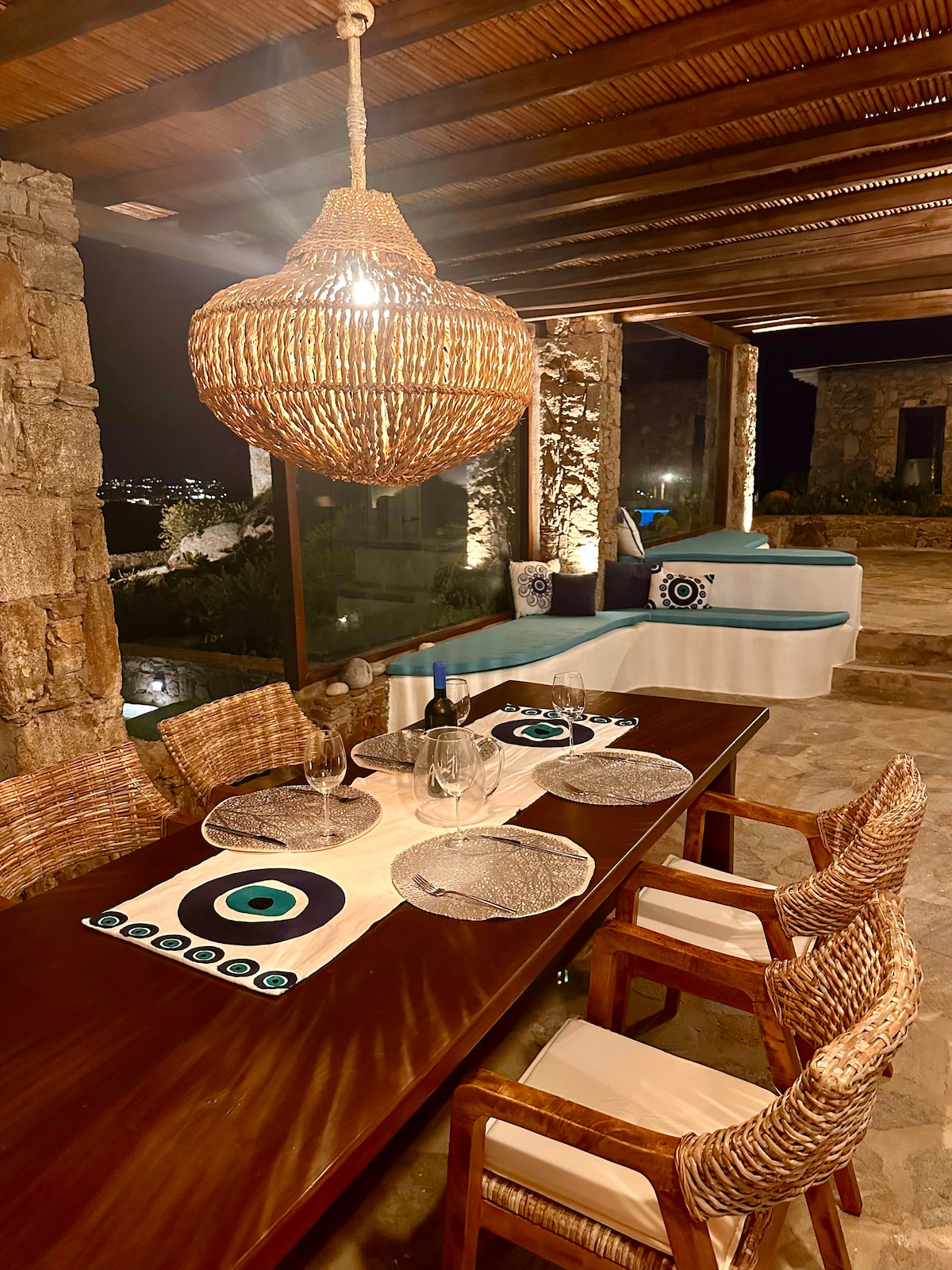 Villa Ruffi Mykonos, cena in veranda di sera